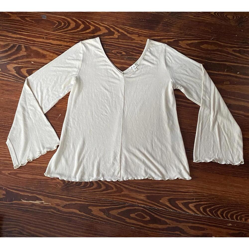 pol Long Sleeve Top Size Medium V Neck Bell Sleeves Cream